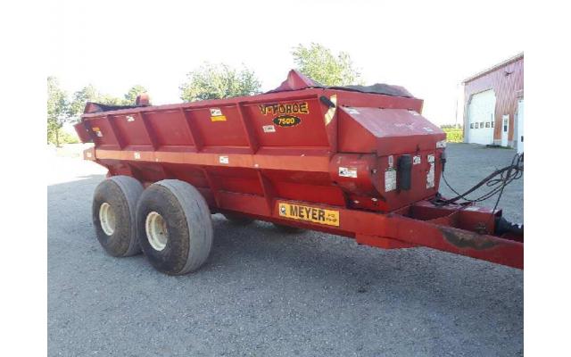 Meyer 7500 V-Force Manure Spreader For Sale In St. Jacobs, Ontario, Canada N0B 2N0