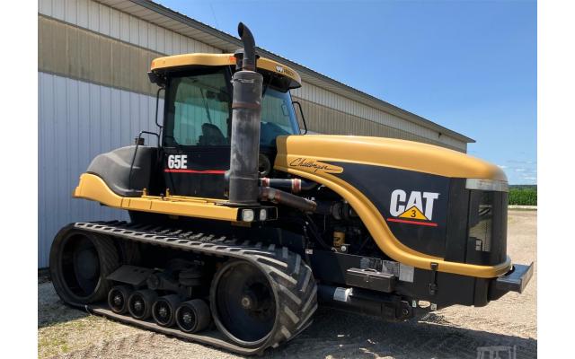 2001 Caterpillar CH65E Track Tractor For Sale In Hebron, Illinois 60034