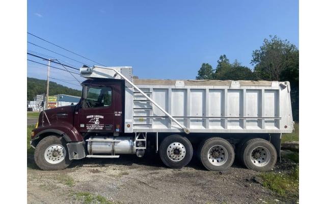 2005 Volvo VHD84F Dump Truck For Sale In Youngsville, Pennsylvania 16371