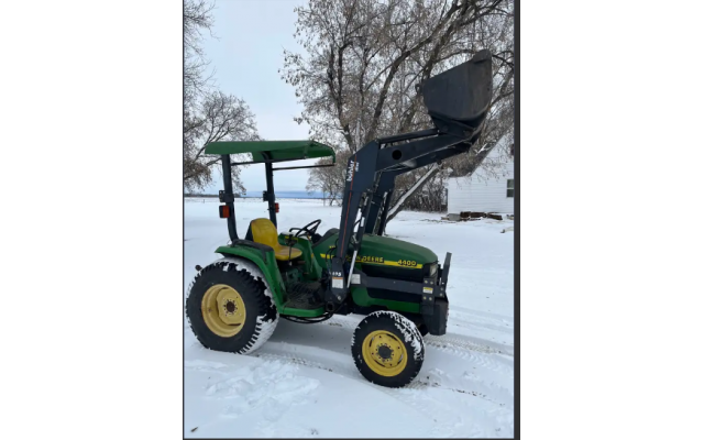 John Deere 4400 Tractor For Sale In Beausejour, Manitoba, Canada R0E 0C0