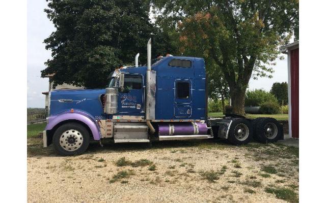 1999 Kenworth W900L Semi-Tractor For Sale In West Bend, Wisconsin 53095