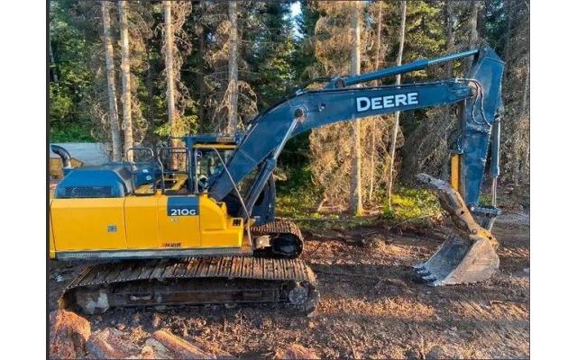 2019 John Deere 210G Excavator